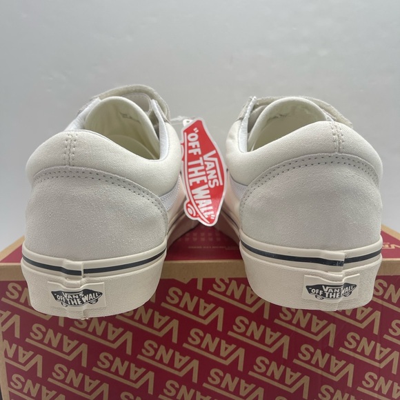 Vans Mn Cream Vans Old Skool Velcro 
Marshmallow/Turtledove
VN0A3D29R2S Sneakers - Picture 14 of 16